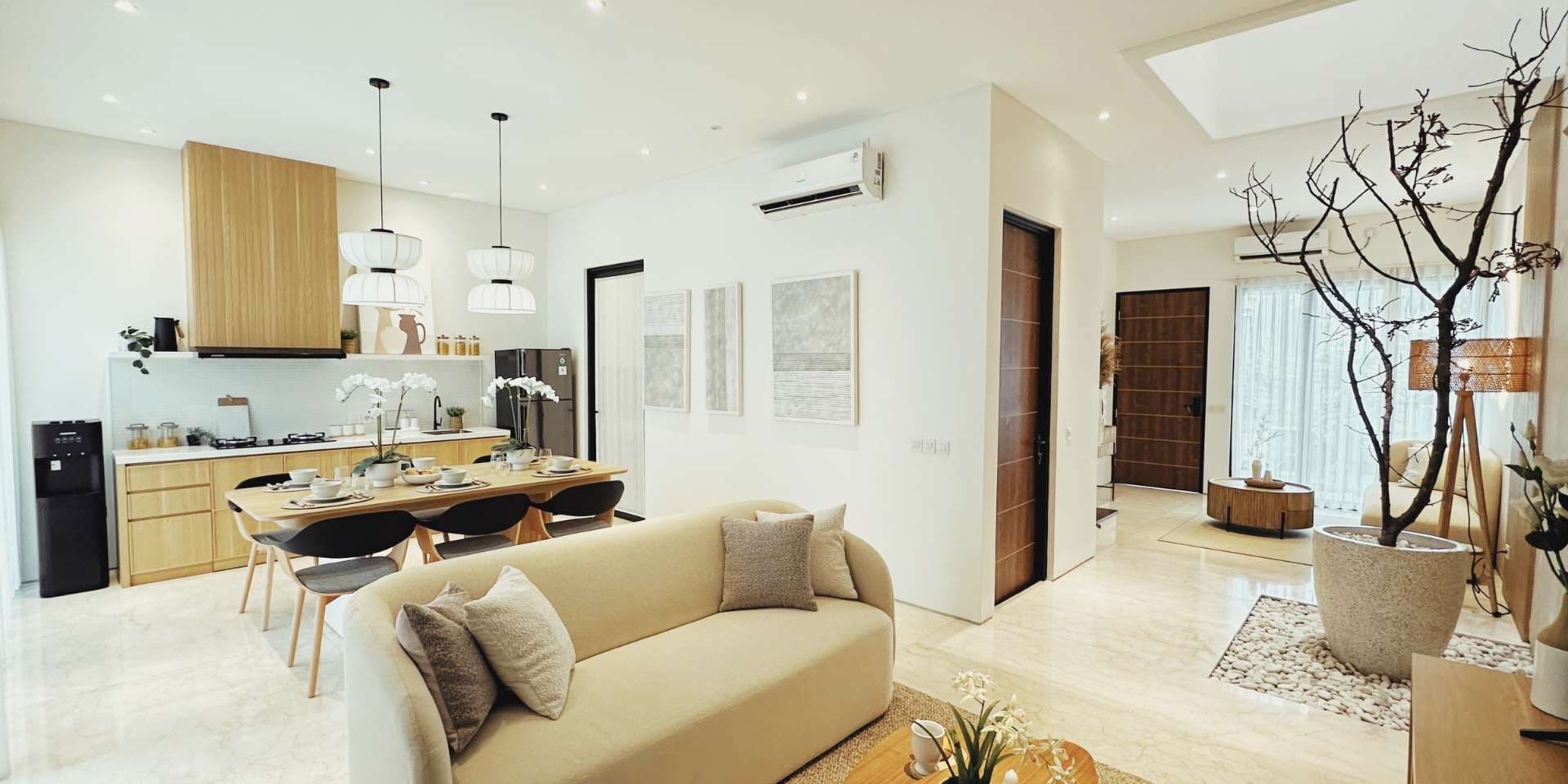 Jadine interior 2