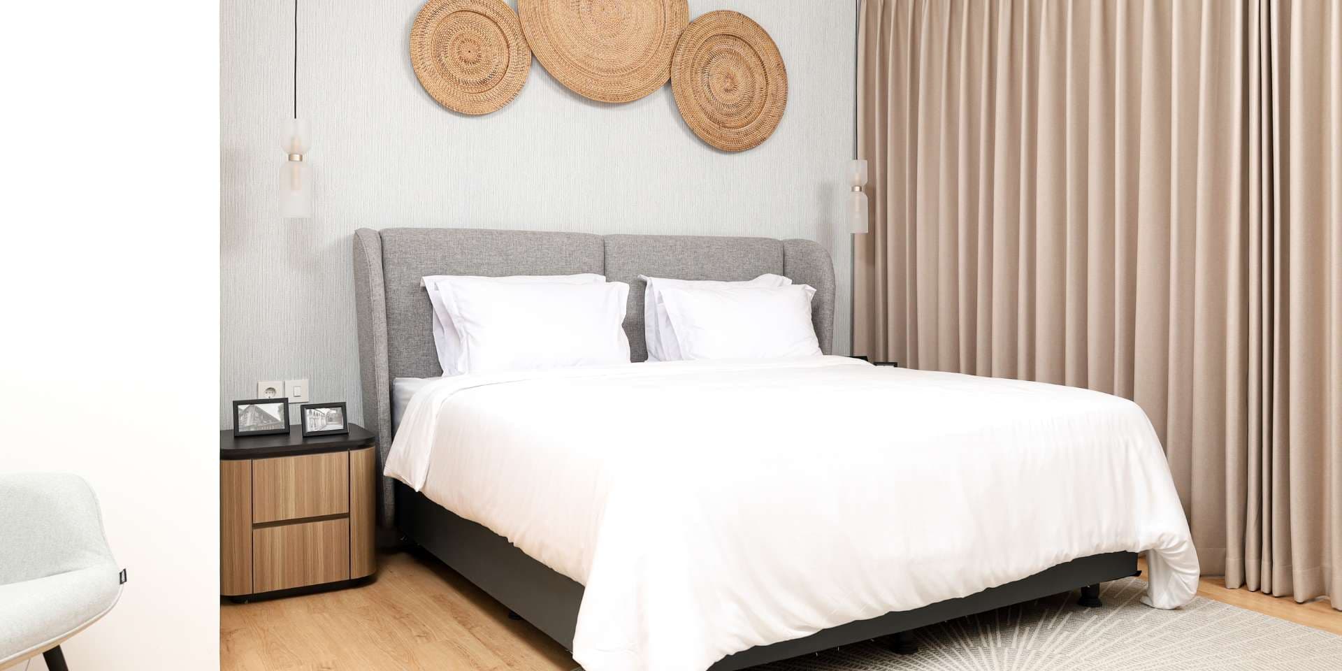 Jadine interior 5